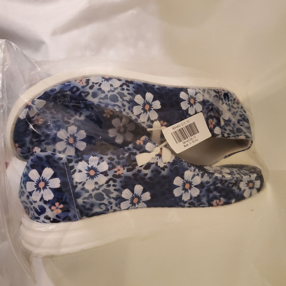 Ladies shoes